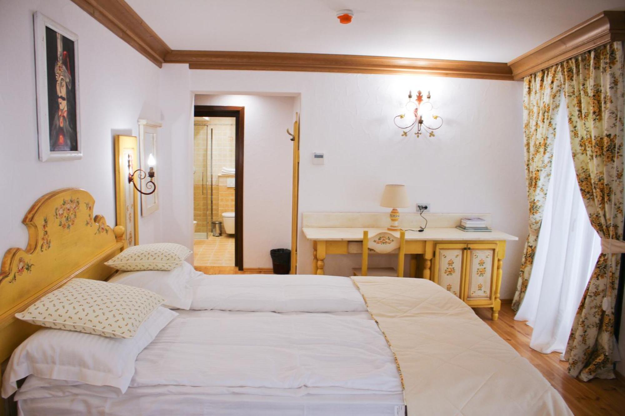 Casa Comana Boutique Hotel Bucharest Luaran gambar