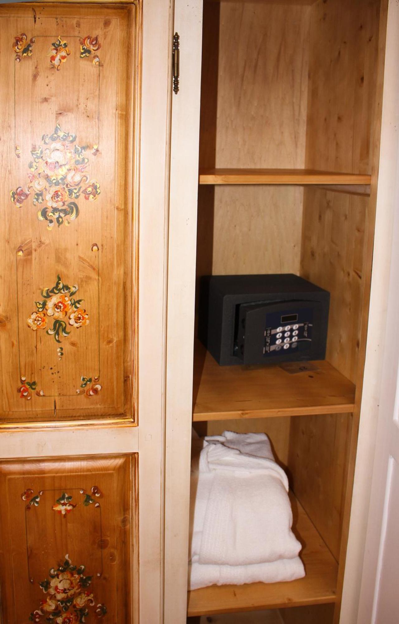 Casa Comana Boutique Hotel Bucharest Luaran gambar